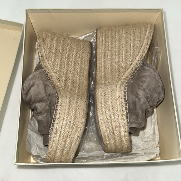 Marc Fisher slip On Wedges - Picture 4 of 4